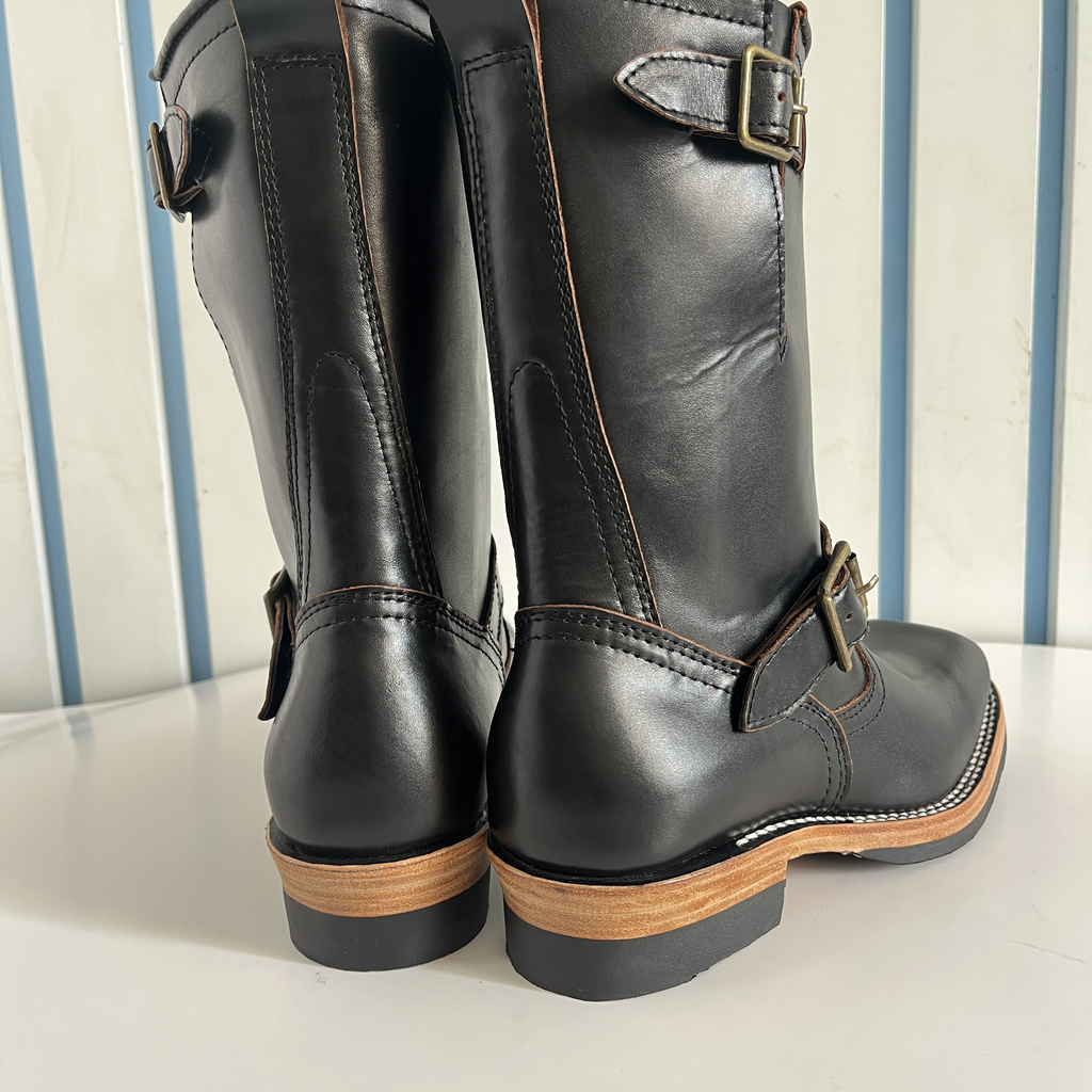 Vintage Horse Leather Work Boots – Mid-Calf Engineer Style with Metal Buckles, Perfect for Urban Riders & Heritage Fashion