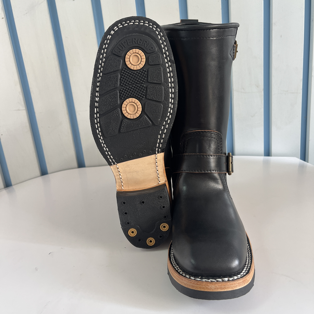 Vintage Horse Leather Work Boots – Mid-Calf Engineer Style with Metal Buckles, Perfect for Urban Riders & Heritage Fashion